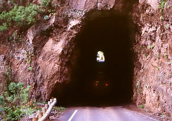 Enge Tunnels an der Nordküste von La Palma