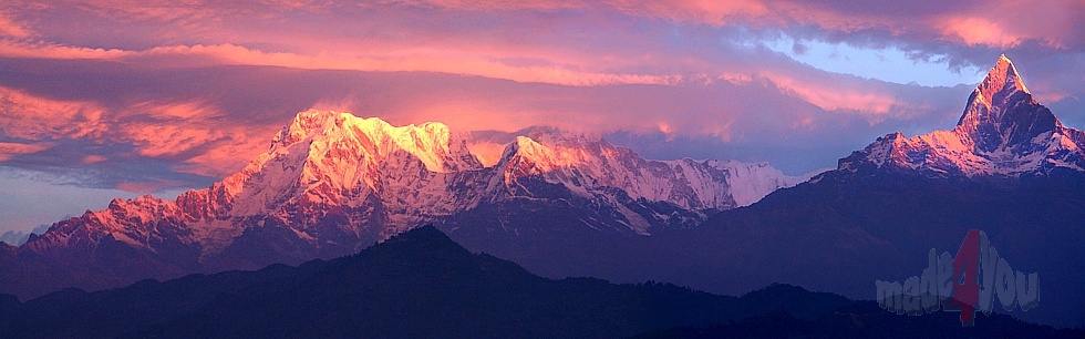 Sonnenaufgang an der Annapurna Range in Pokhara