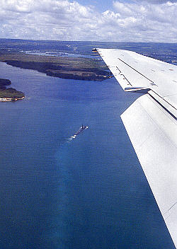 U-Boot bei der Einfahrt nach Pearl Harbor