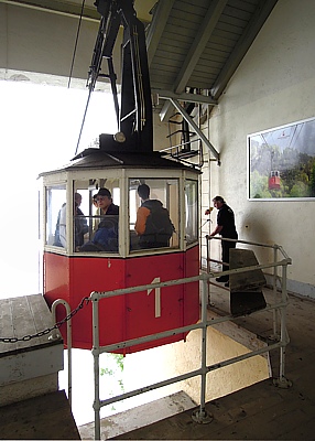 Predigtstuhl Seilbahn, älteste in Betrieb befindliche Seilbahn der Welt