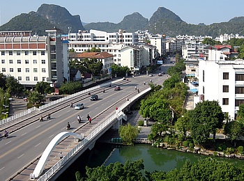 Guilin: Bravo Hotel (Zimmernr. 709), wenn man Glück hat und auf der richtigen Seite wohnt