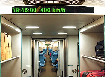 400 km/h im Transrapid vom Flughafen Shanghai in den Stadtteil Pudong