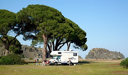 Camping Platz am langgestreckten Strand in Cirali