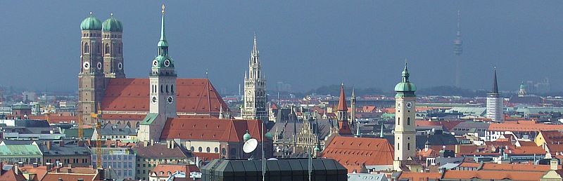 Münchens Skyline gesehen vom Uhrenturm des Deutschen Museum