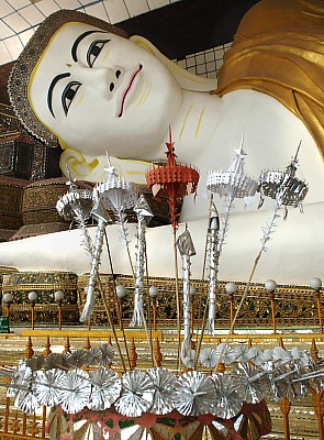 Zweitgrößter liegender, 55m langer Buddha Shwethalyaung aus dem Jahre 994