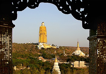 Riesenbuddha Bodhi Tahtaung in Monywa