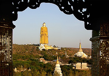 Riesenbuddha Bodhi Tahtaung in Monywa