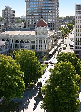 Blick vom Kirchturm auf den Cathedral Square in Christchurch