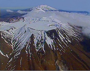 Flug über die Vulkankette im Tongariro National Park
