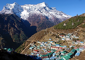 Blick aus meinem Zimmerfenster im Yeti Mountain Home Namche Bazar