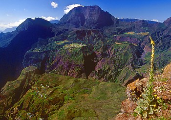 Blick vom Piton Maïdo in den Cirque de Mafate