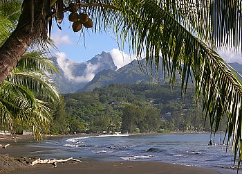 Blick vom Venus Strand zum Mount Aorai