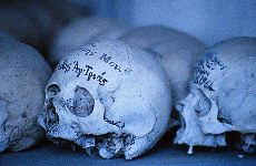 Ewige Ruhe im Beinhaus (Mrz)