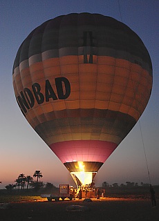 Start in Theben West, der Stadt der Toten (Januar)
