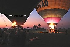 Start in Theben West, der Stadt der Toten (Januar)