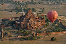 Dhammayangyi Tempel (September)