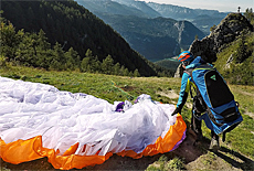 Paragliding Start am Jenner Schützenklettersteig