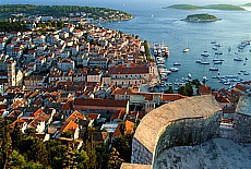 Hafen von Hvar