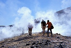 Wandern auf dem Kraterrand des Vulcano