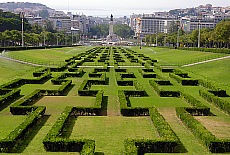Blick vom Parque Eduardo VII auf den Praqua Marquês de Pombal (März)