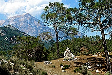 Blick zum Tahtali Dagi (2365 m) bei Ulupinar (Juni)
