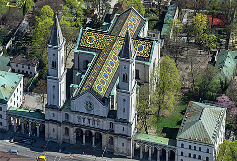 Ludwigskirche an der Universität (Juni)