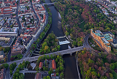Maximilianeum, Isar, Praterinsel, Lehel