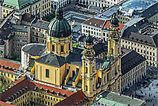 Theatinerkirche am Odeonsplatz