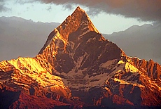 Machapucare (Fishtail Mountain) (Februar)