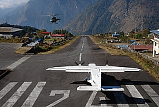 Lukla der gefhrlichste Flugplatz der Welt (April)