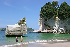 Badefreuden am Cathedral Cove