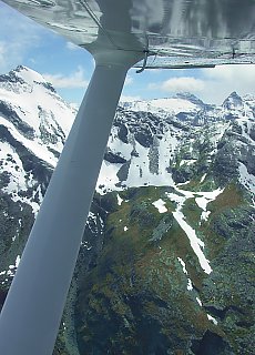 Flug von Wanaka zum Milford Sound in Neuseeland (Oktober)