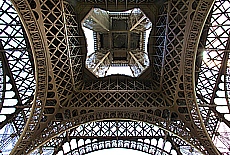 Fantastische Stahlkonstruktion des Eiffelturm