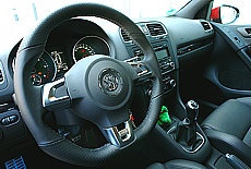 Cockpit des  VW Golf GTD mit Lederausstattung